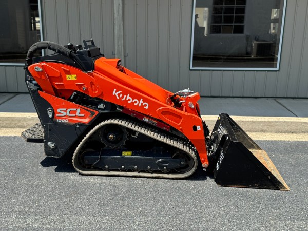 2021 SCL 1000 Tracked Compact Loader