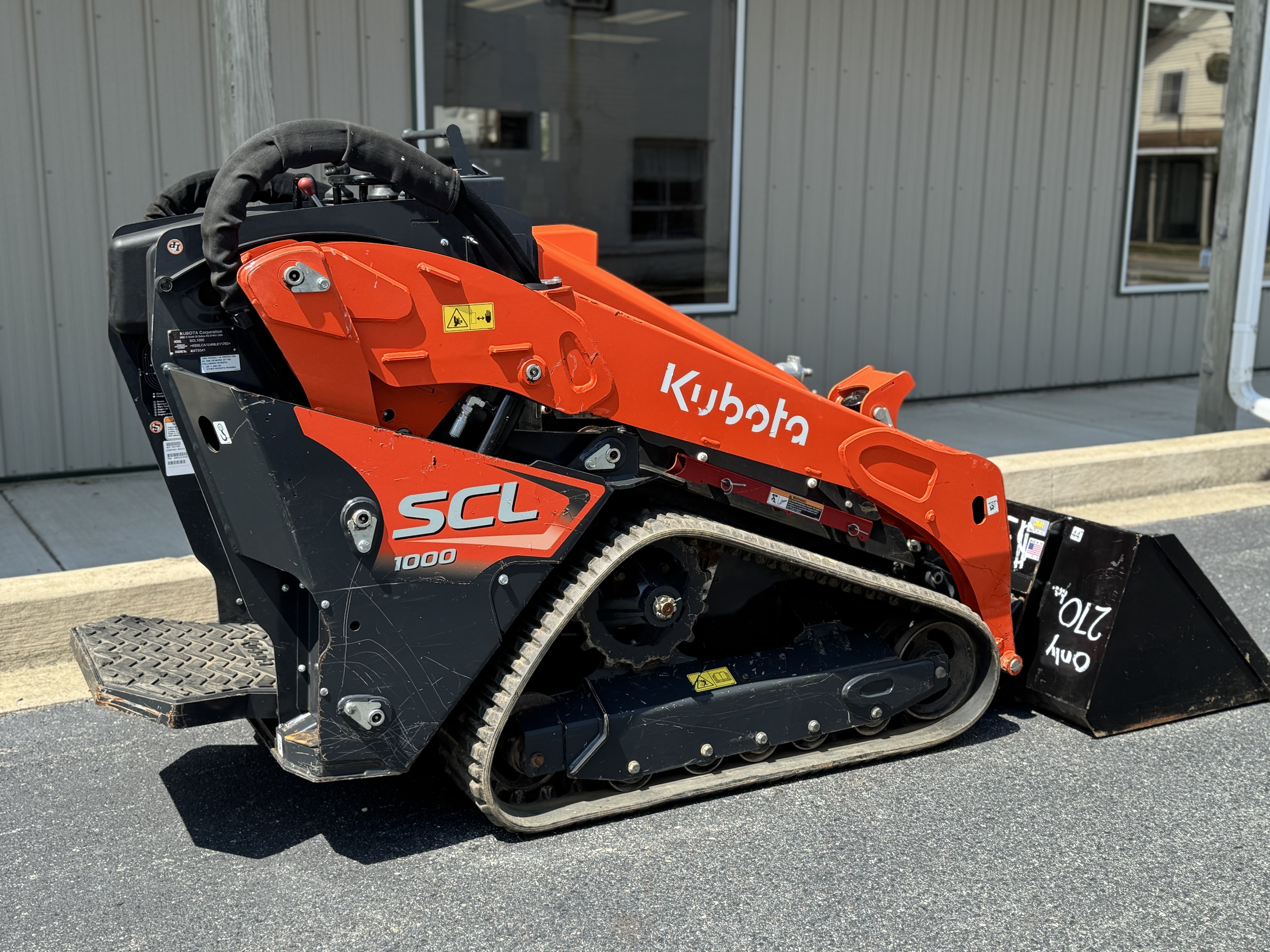 2021 SCL 1000 Tracked Compact Loader - Image 4