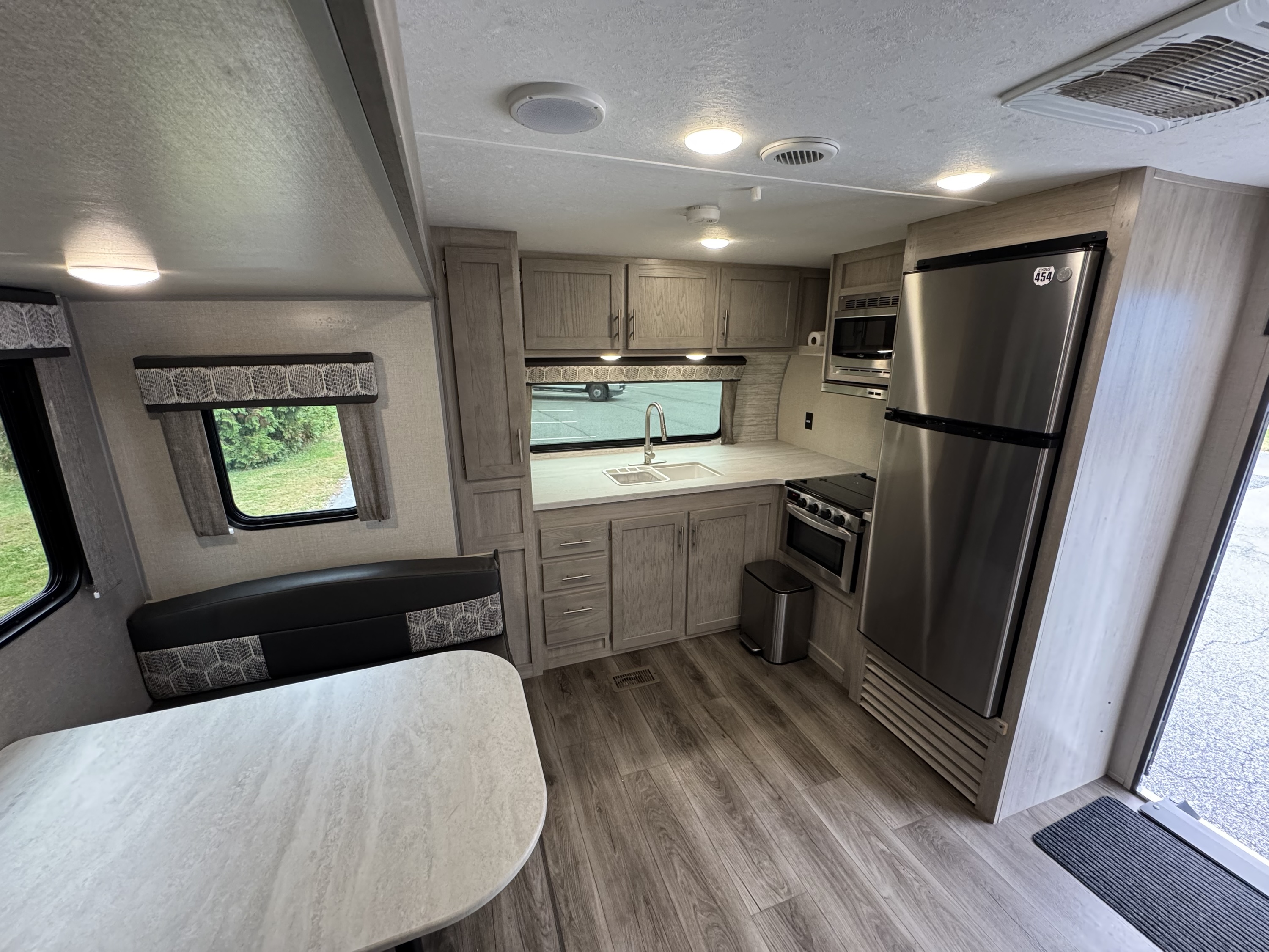 2023 Model Catalina legacy edition - Image 14