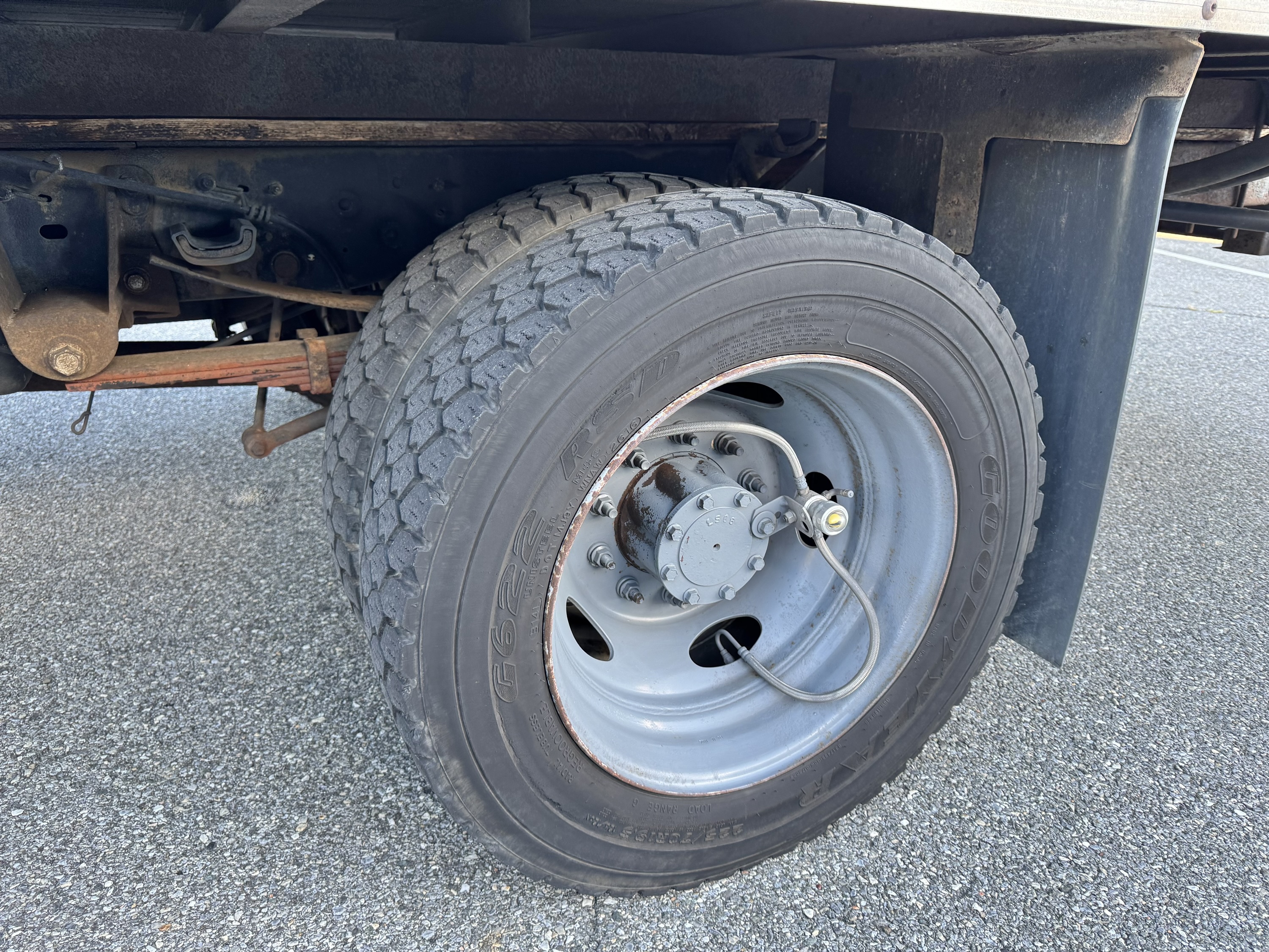 2014 Ford F450 15’ Box Truck - Image 12