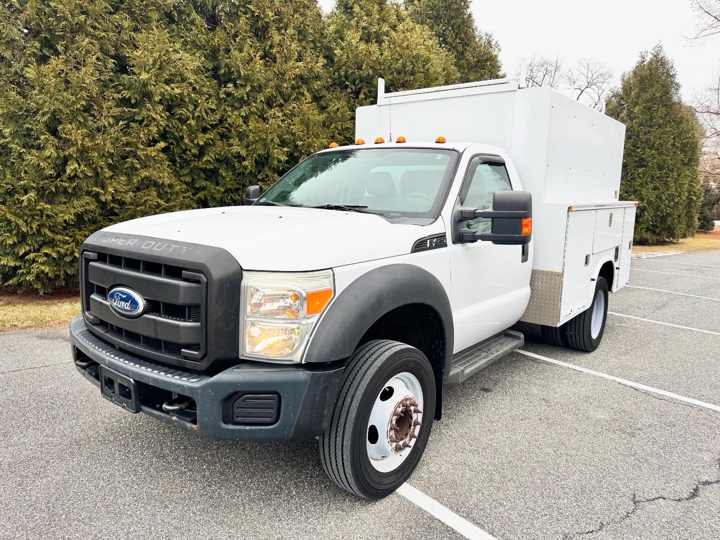 2011 Ford F450 XL - Image 28