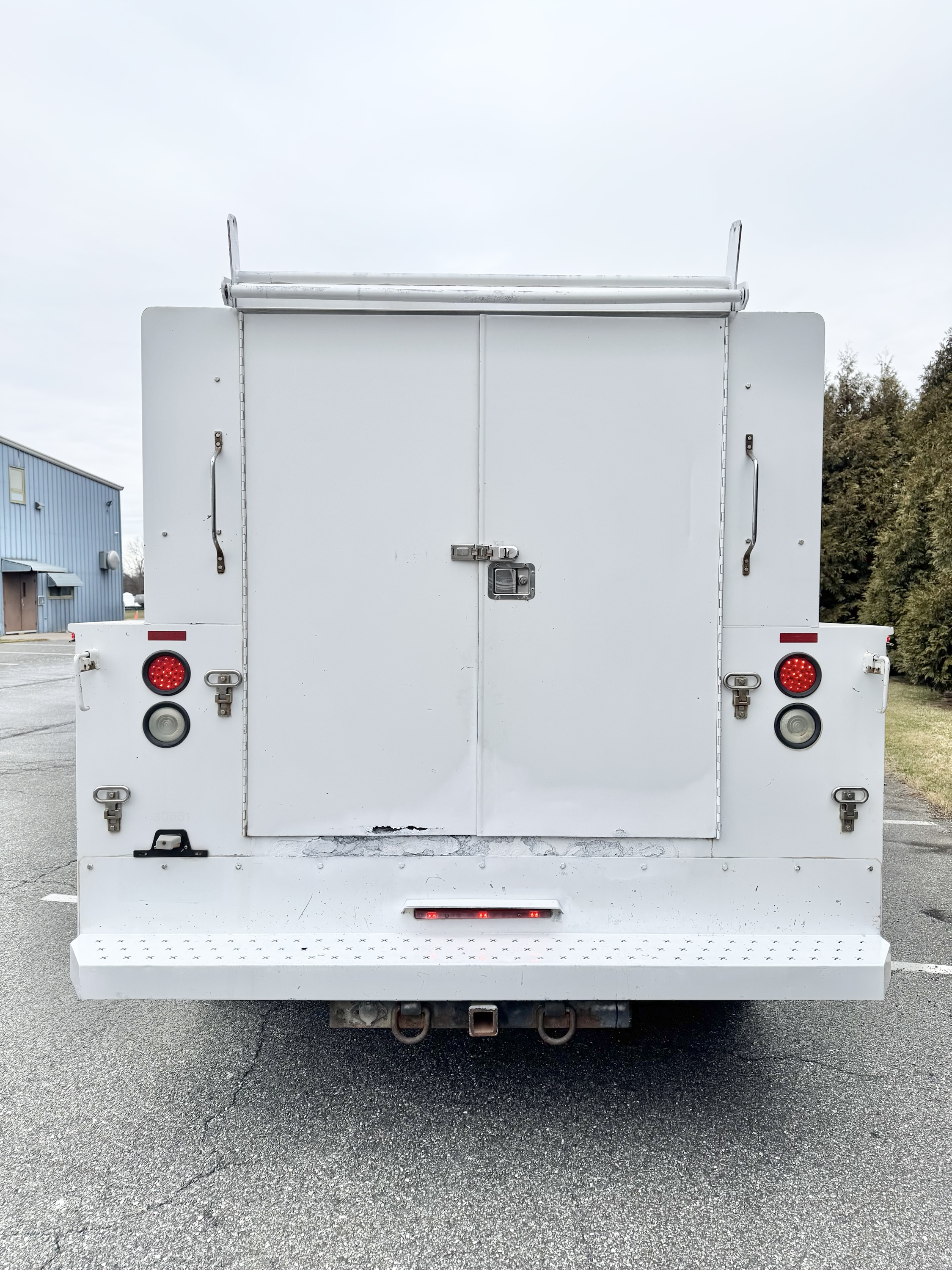 2011 Ford F450 XL - Image 30