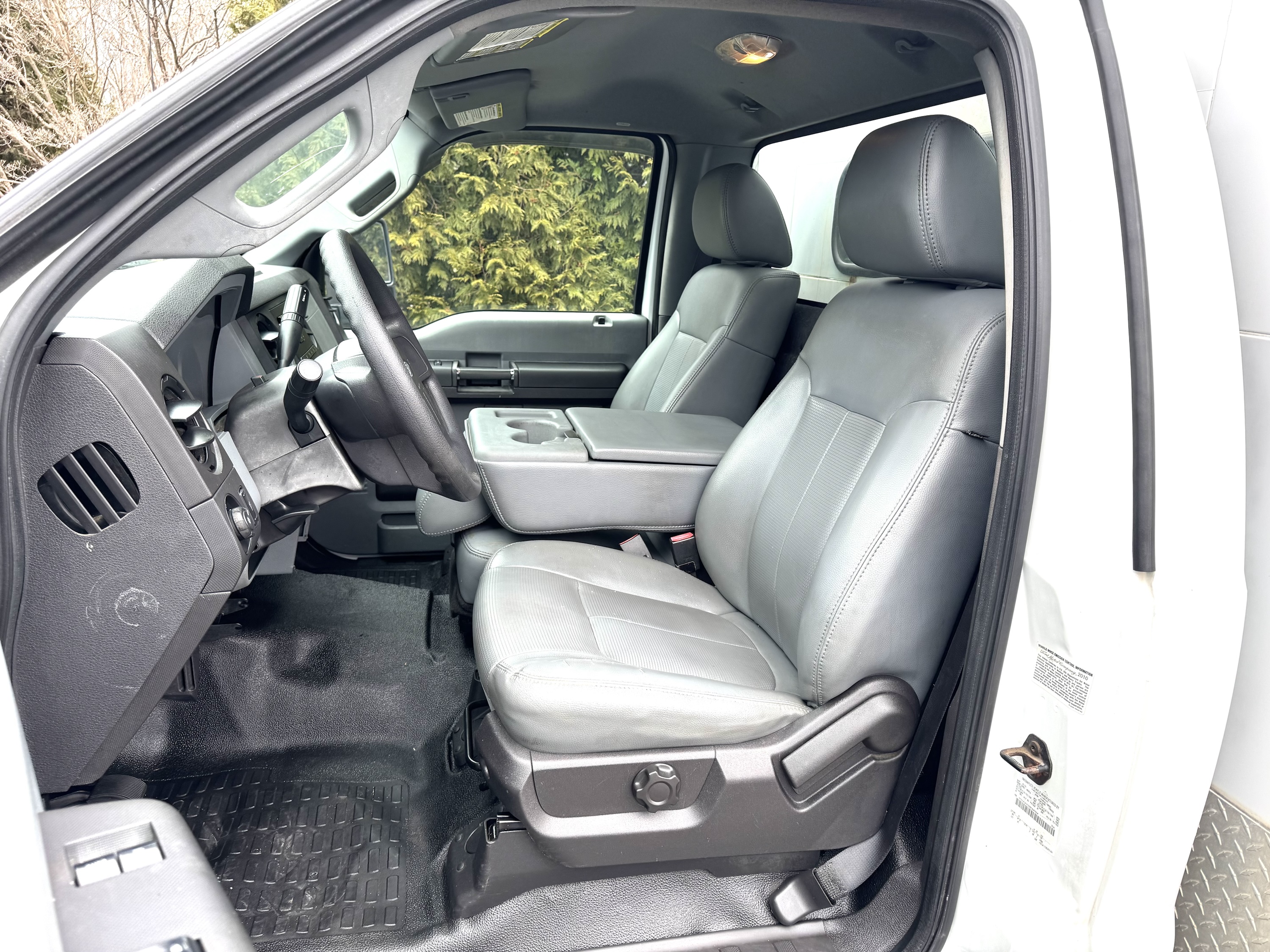 2011 Ford F450 XL - Image 9