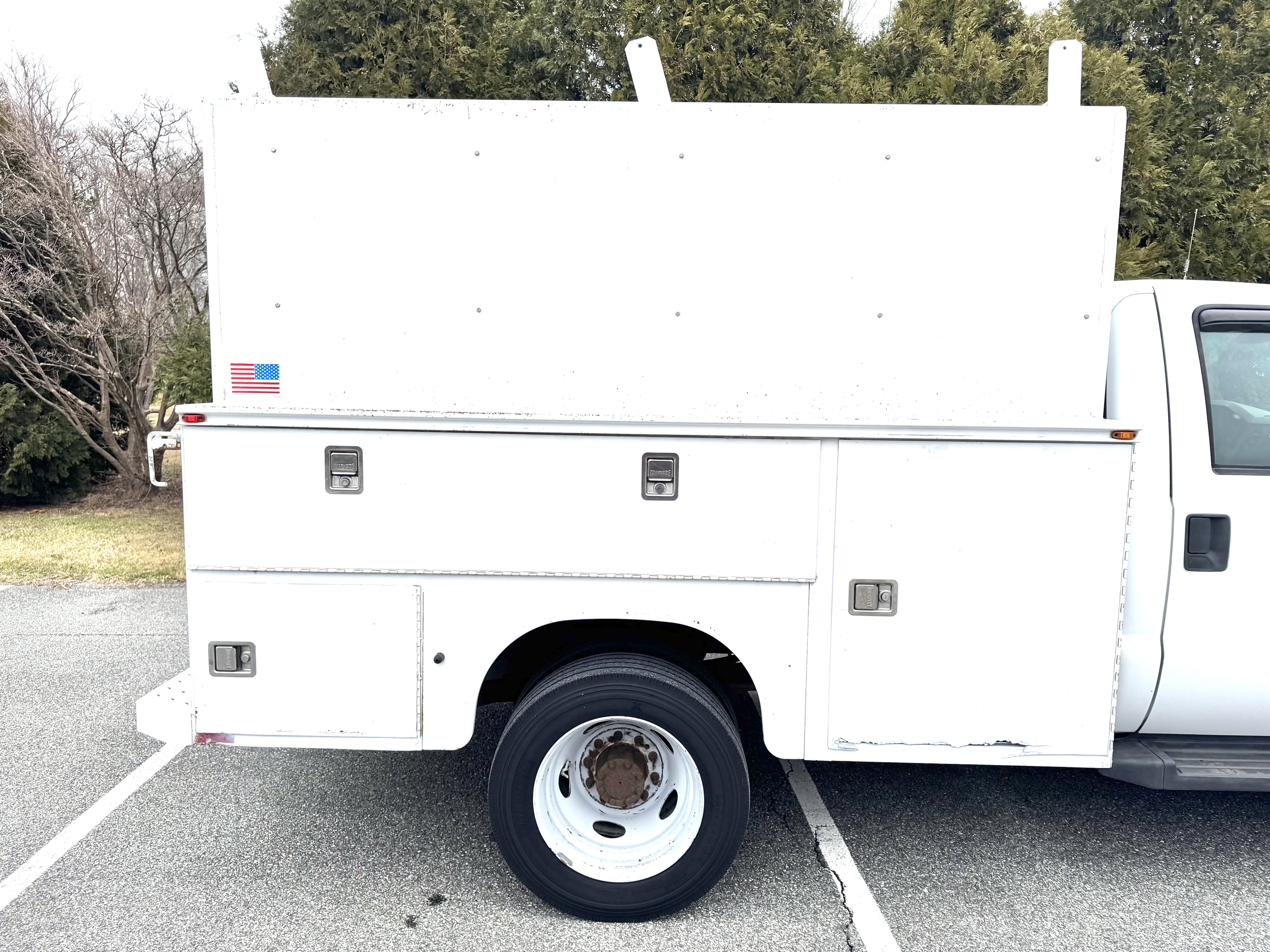 2011 Ford F450 XL - Image 16