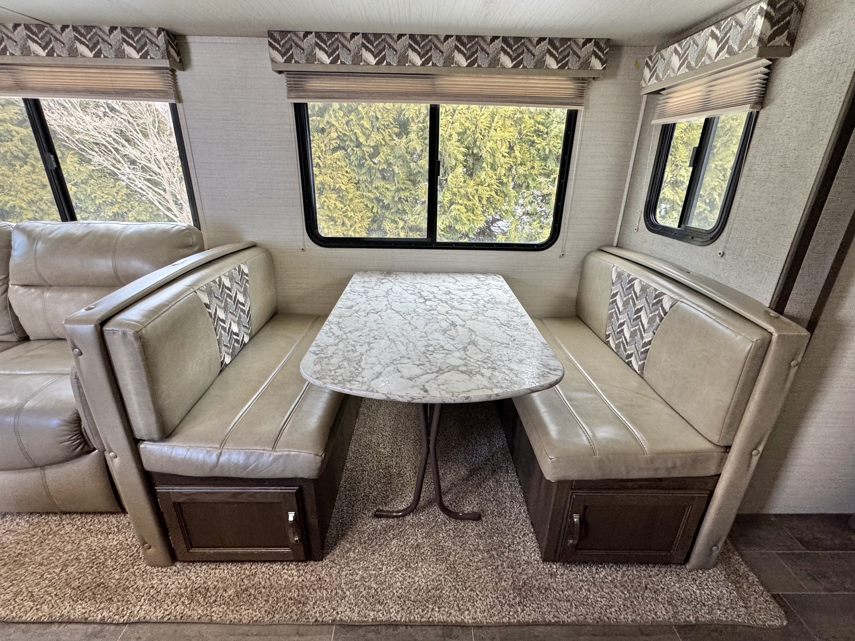 2019 Keystone Bullet Ultra Lite - Image 14