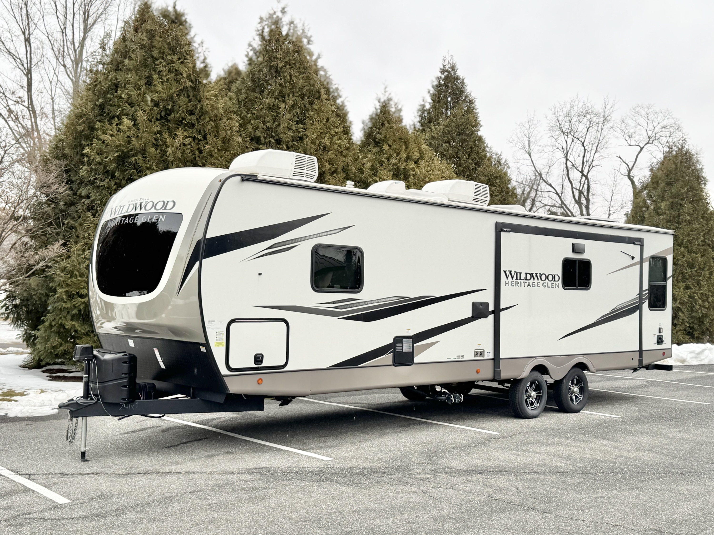 2022 Wildwood Heritage Glen Camper - Image 29