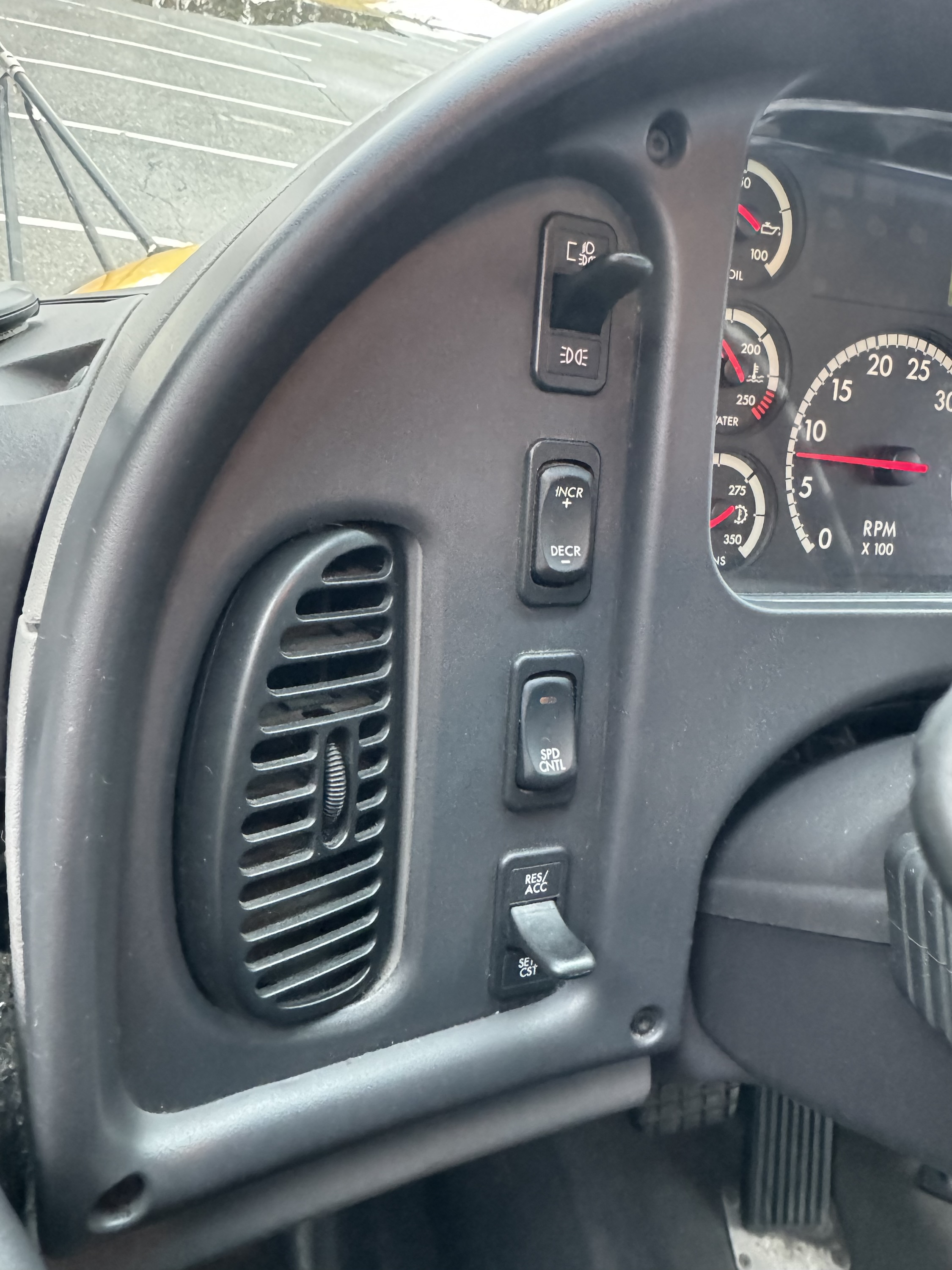 2012 Thomas School Bus • Cummins • 2 AC - Image 19