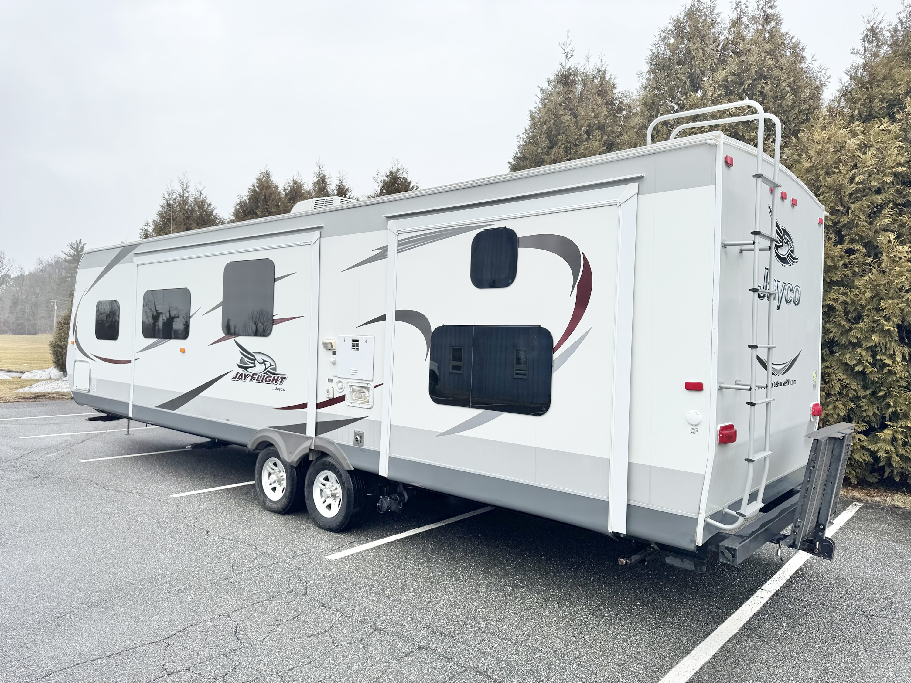 2015 Jayco JayFlight Elite 32 Camper - Image 3