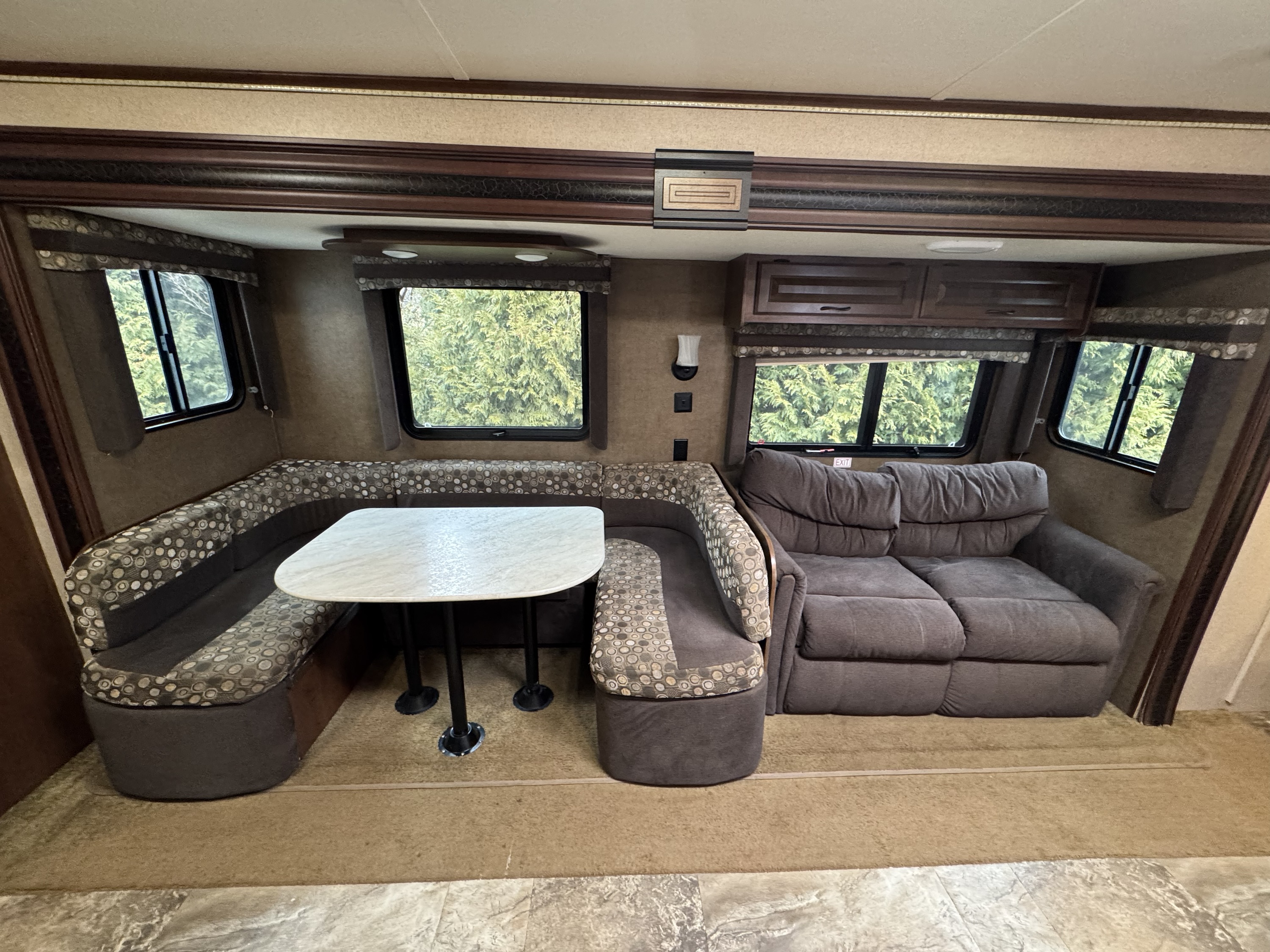 2015 Jayco JayFlight Elite 32 Camper - Image 13