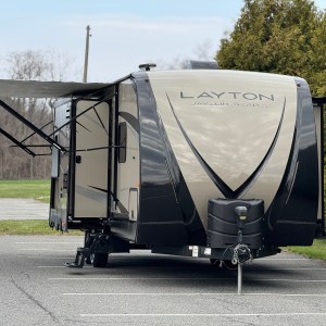 2017 Layton Javelin Series 285rb Camper