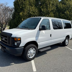 2011 Ford E350 12 Passanger Van