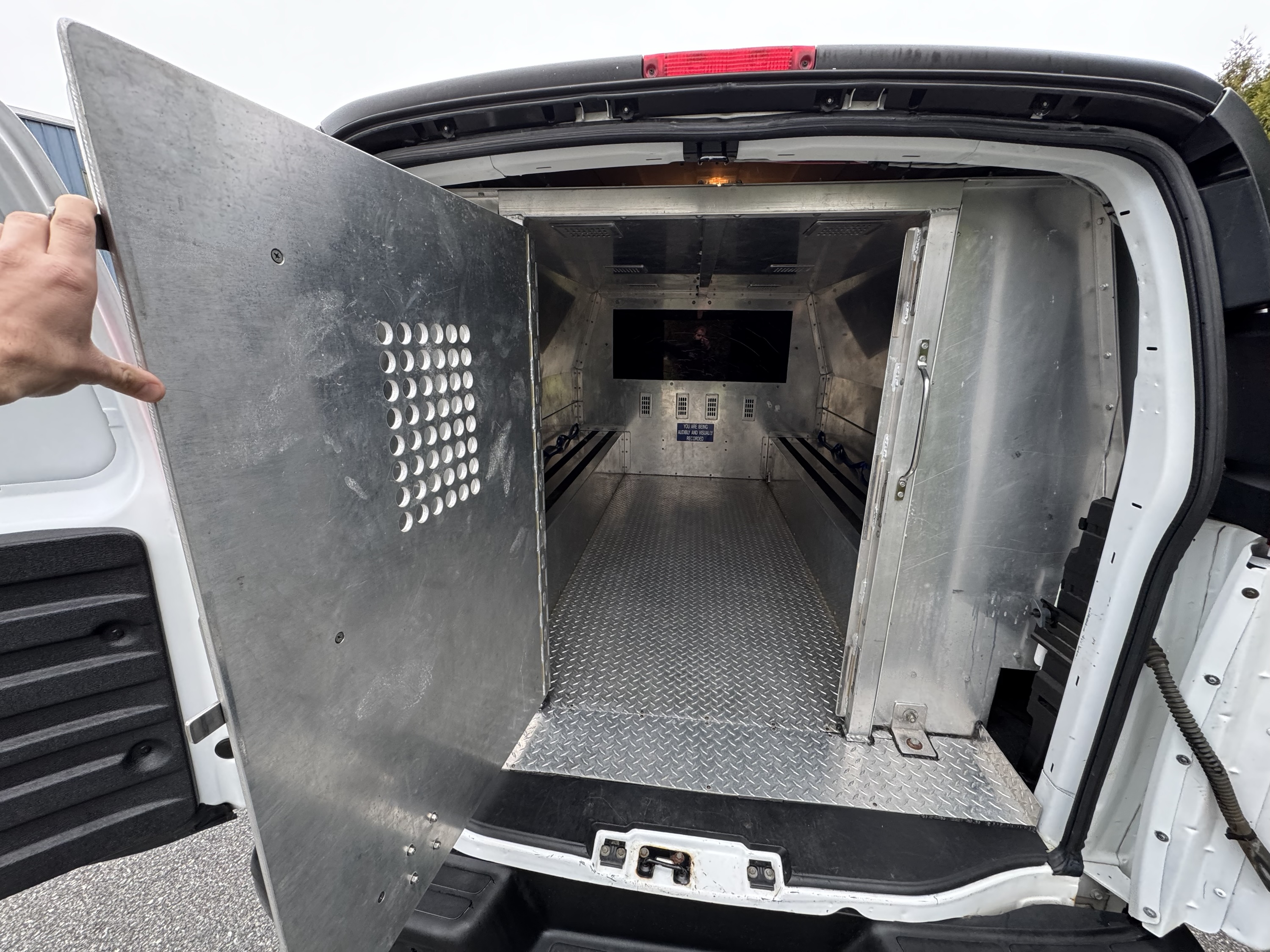 4x4 Prisoner Transport Van GMC Savana 2500 - Image 13