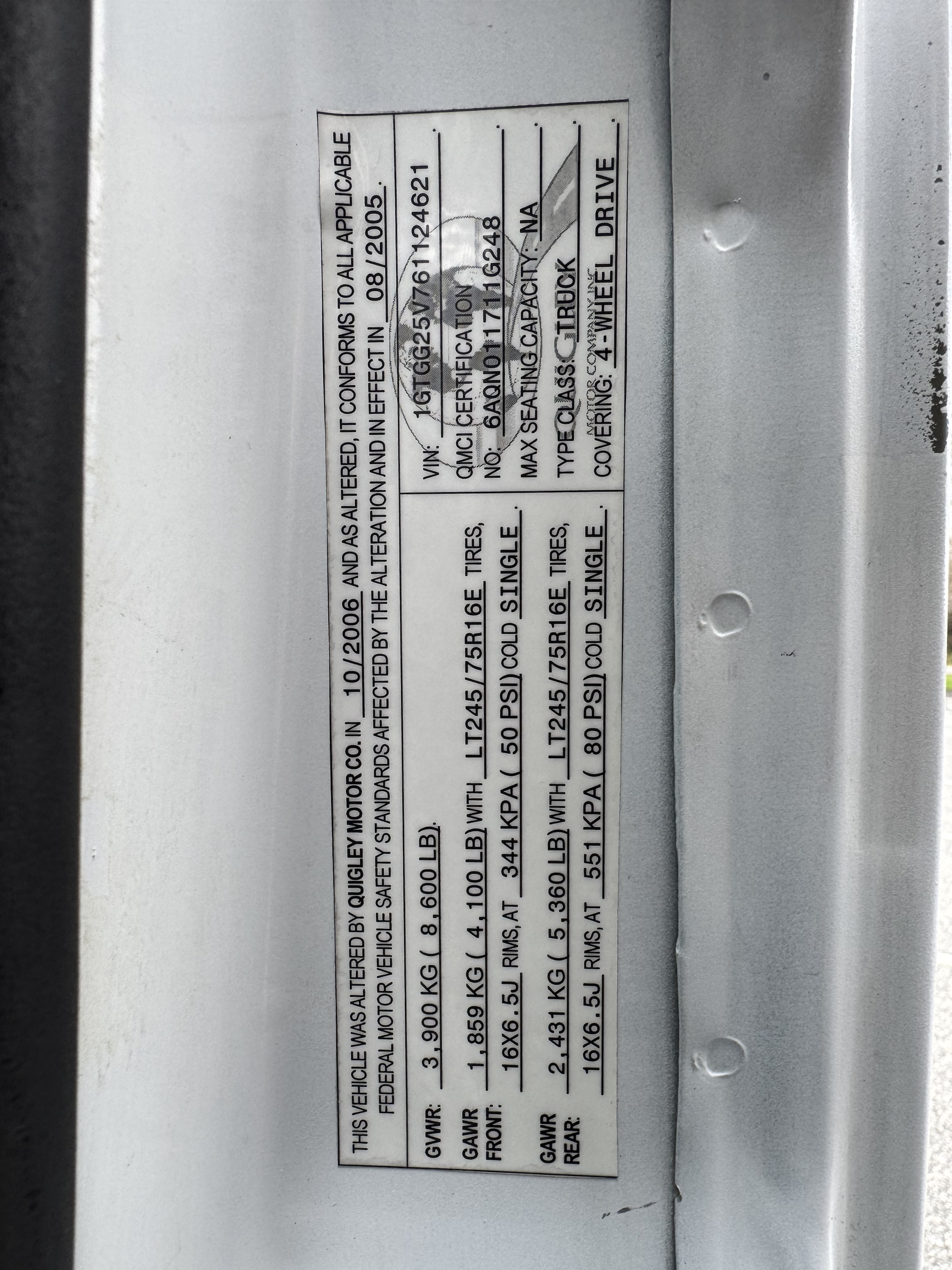 4x4 Prisoner Transport Van GMC Savana 2500 - Image 27