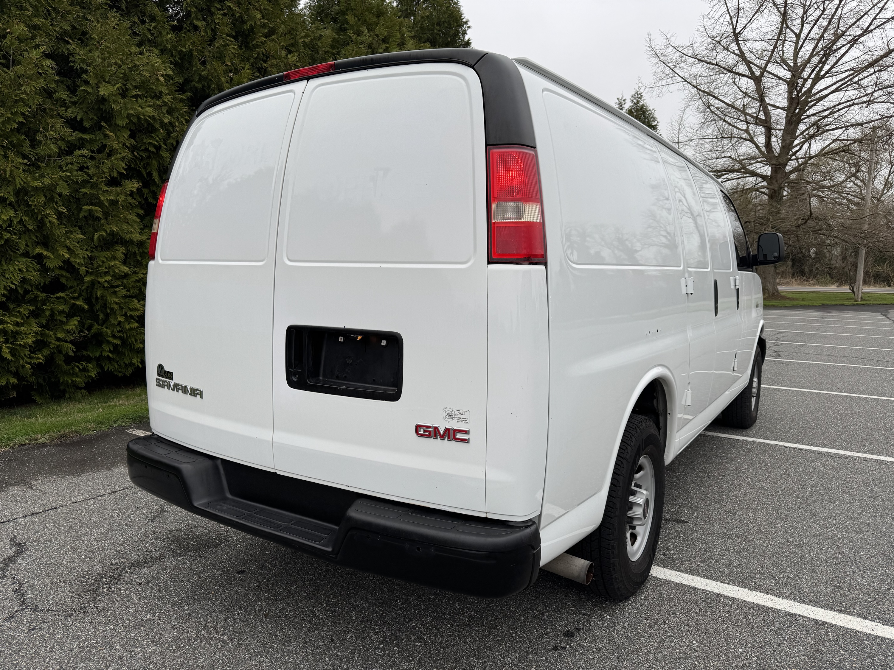 4x4 Prisoner Transport Van GMC Savana 2500 - Image 6