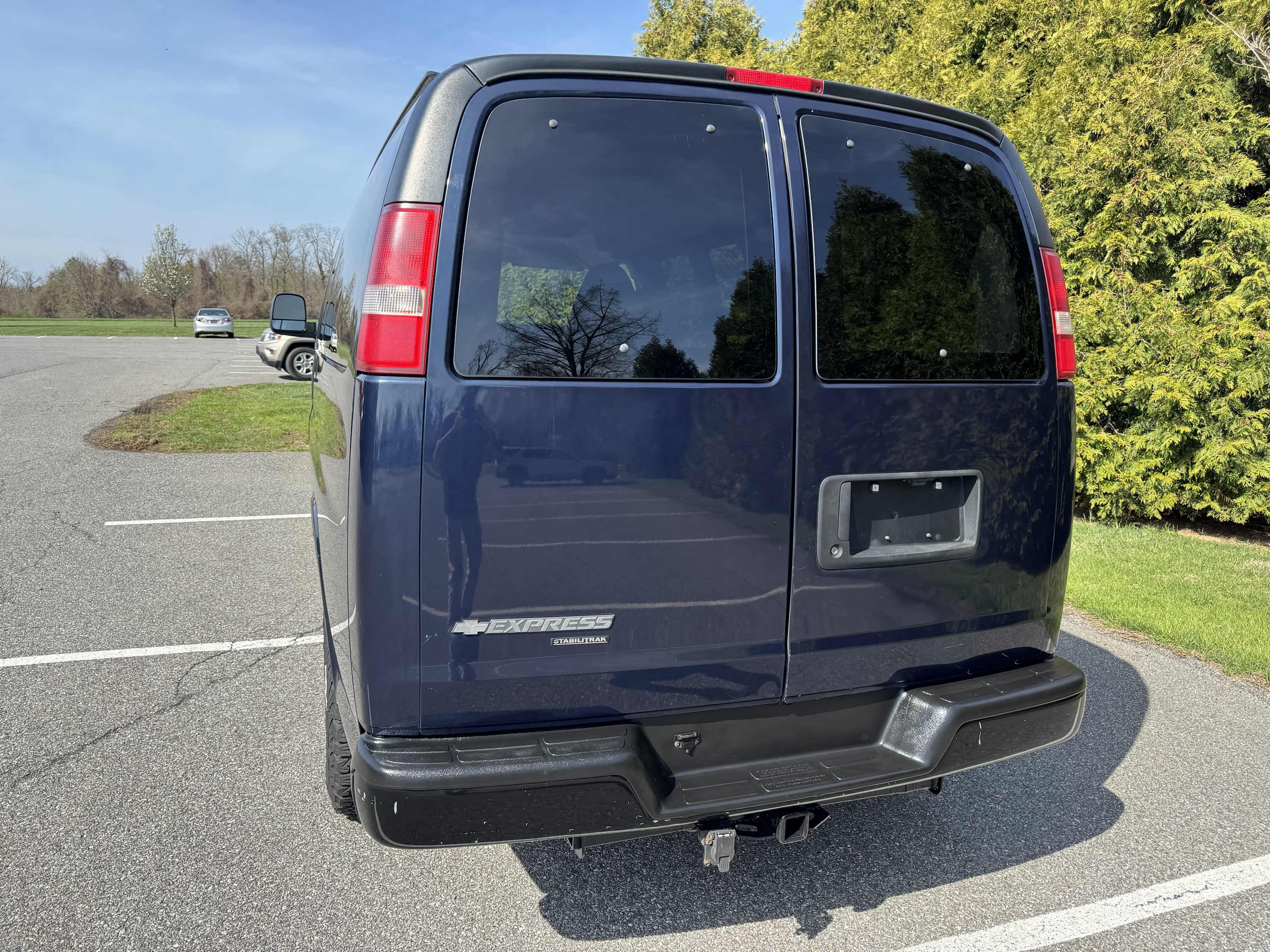 2015 Chevy Express 2500 Passenger - Image 12