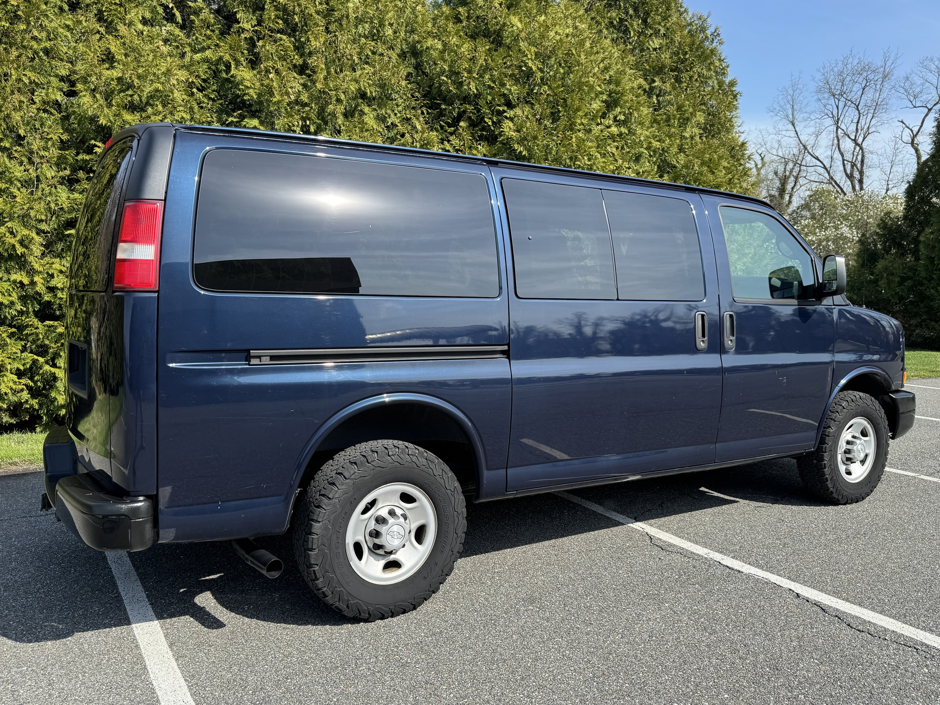 2015 Chevy Express 2500 Passenger - Image 3