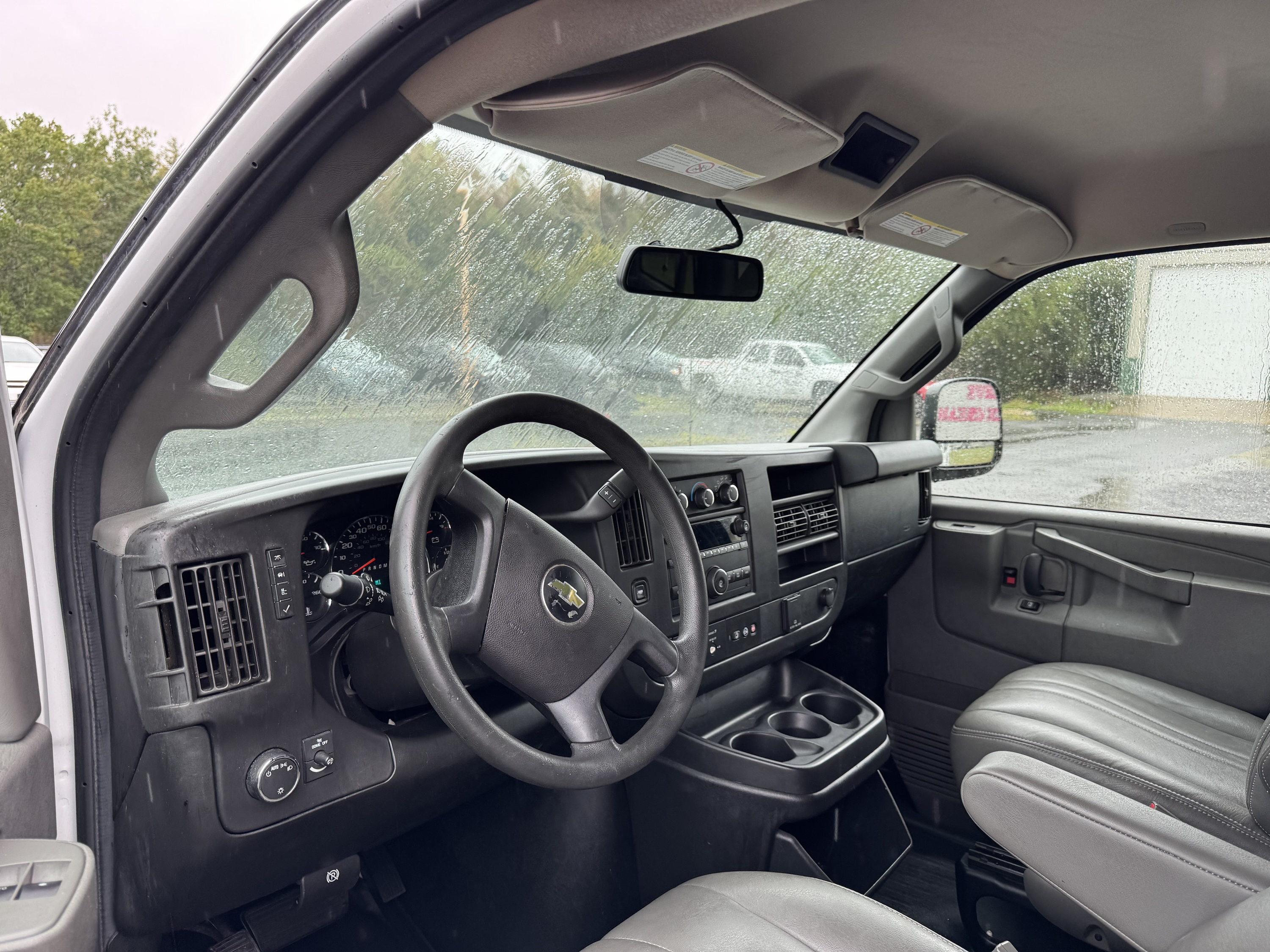 2018 Chevy Express 2500 12 Passenger Van - Image 19