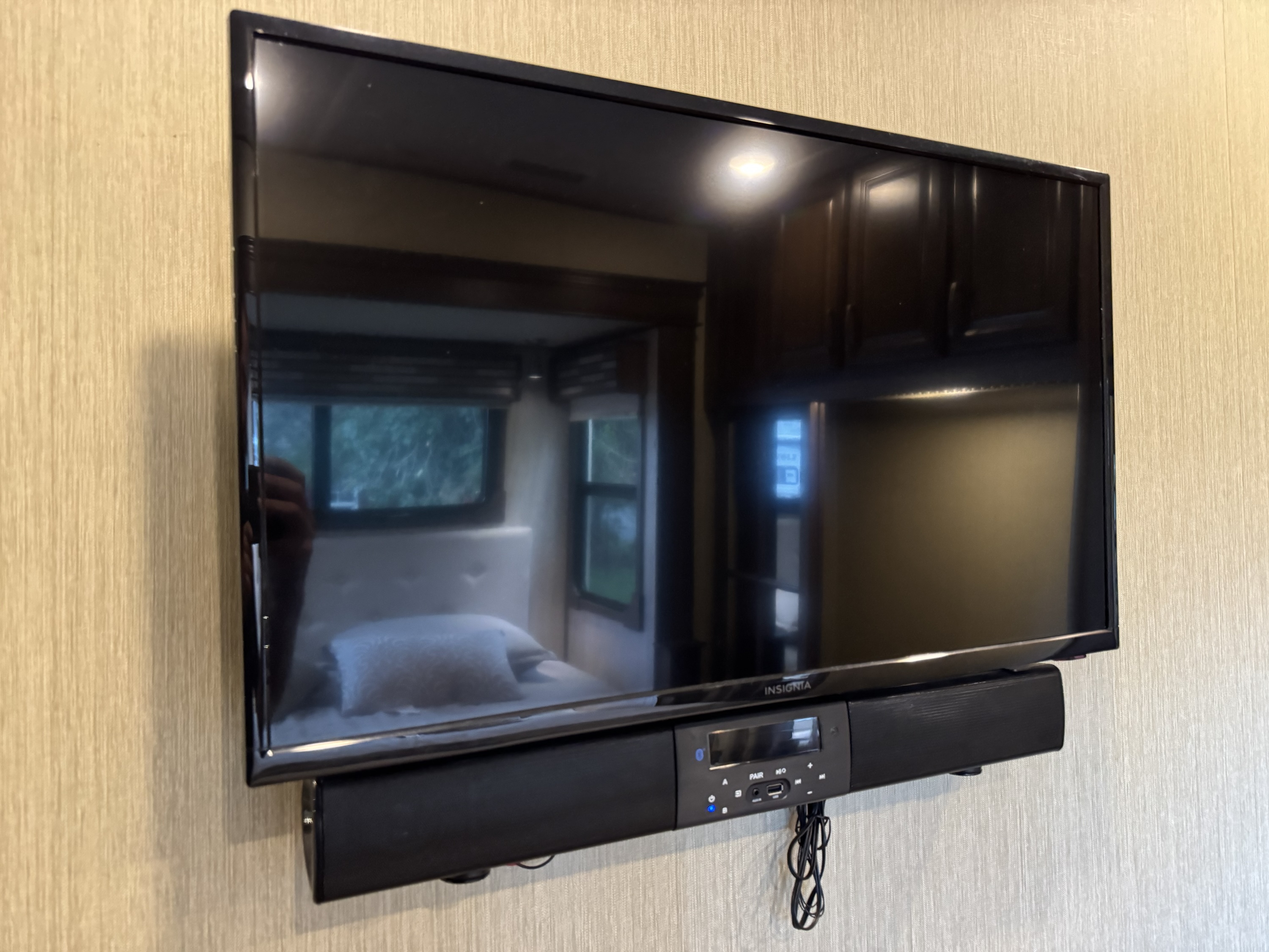 2018 Columbus 5th Wheel 381FL - Image 27