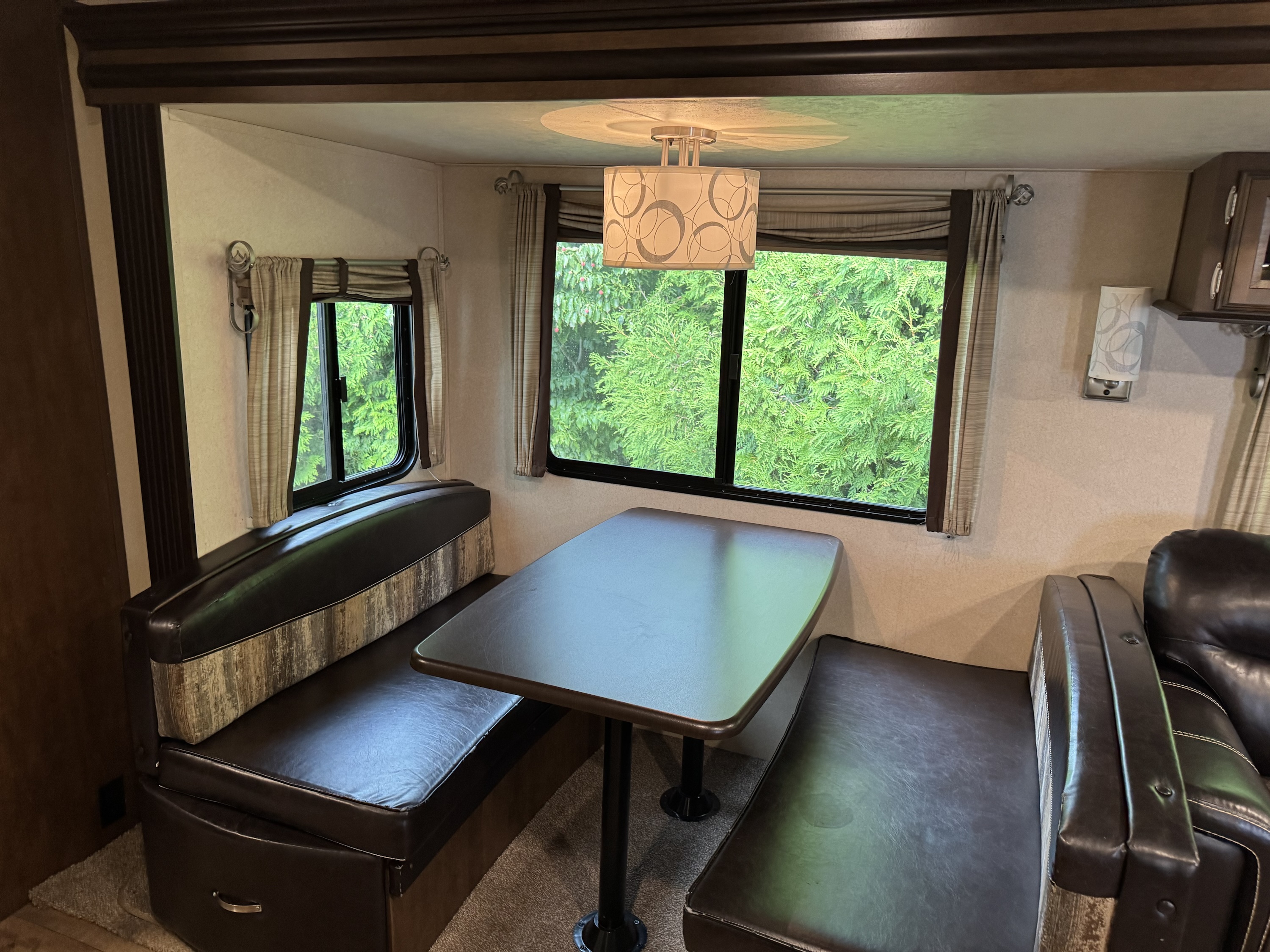 2017 Wildwood Heritage Glen Lite - Image 31