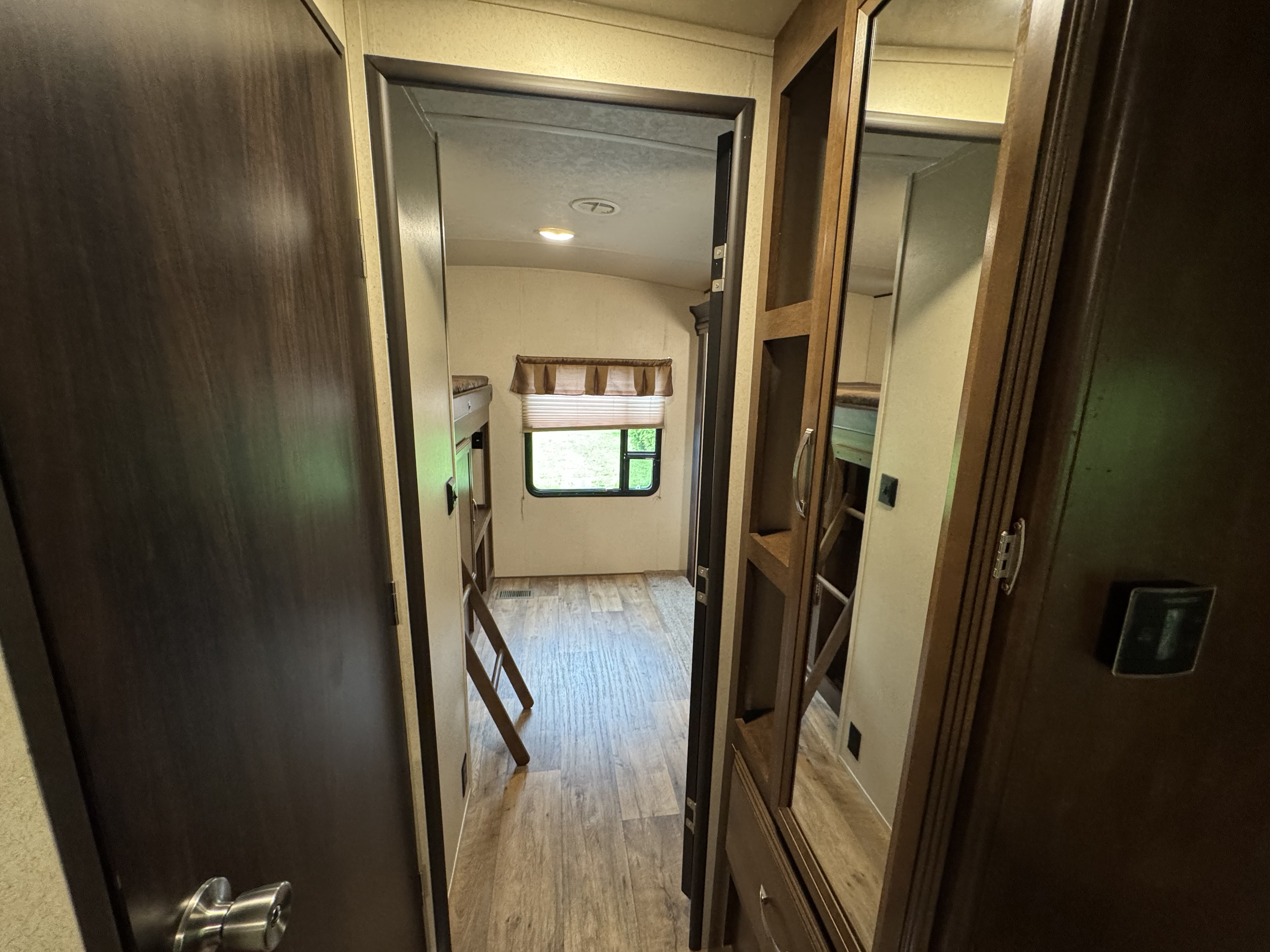 2017 Wildwood Heritage Glen Lite - Image 25