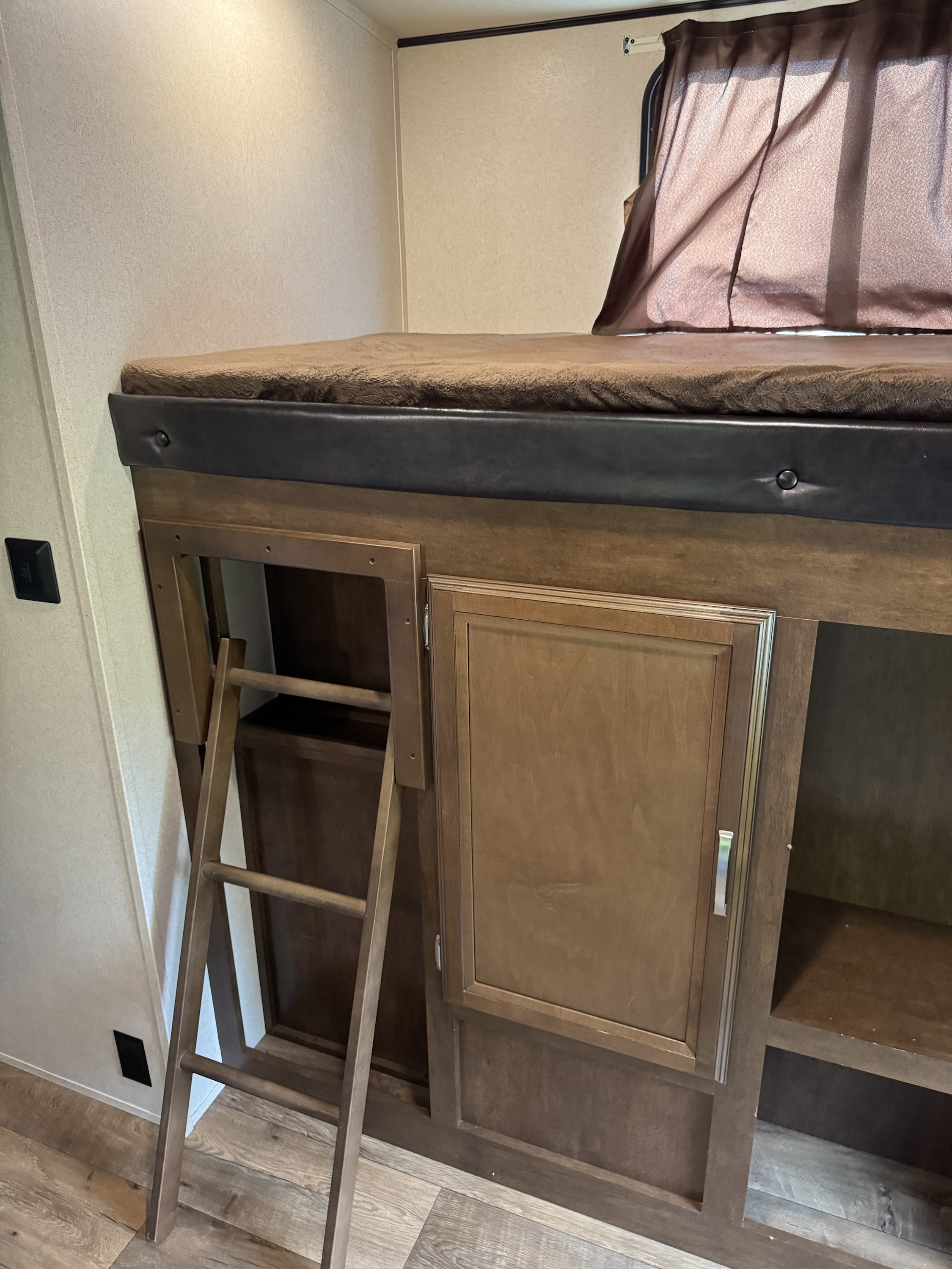 2017 Wildwood Heritage Glen Lite - Image 29